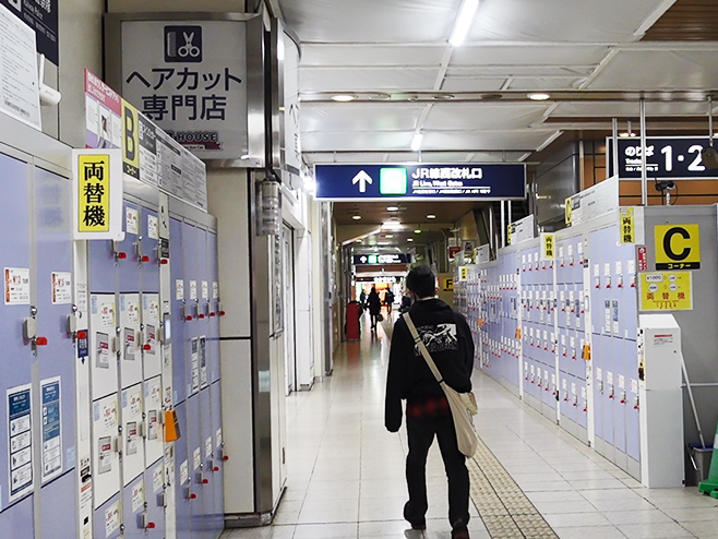 JR札幌駅 東西連絡通路東側